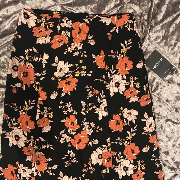 NWT Maxi Skirt - Picture 4 of 11
